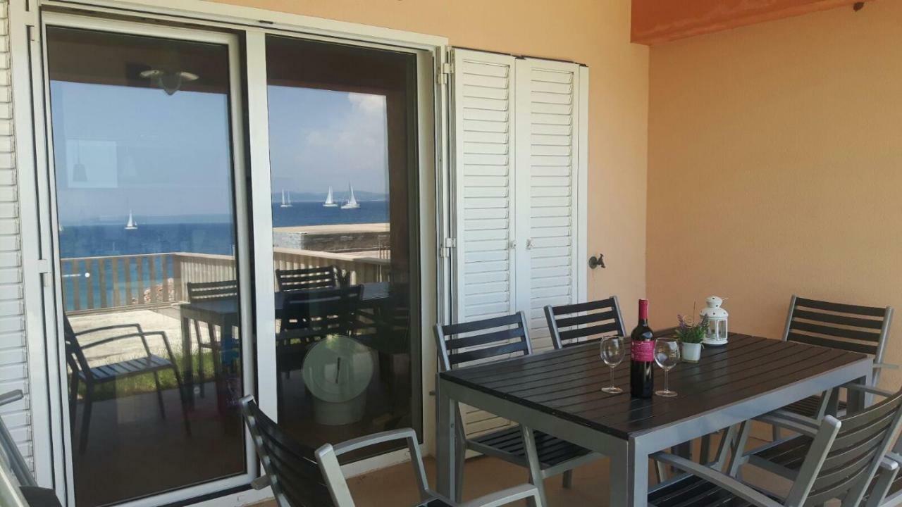 Apartmani Kali Buitenkant foto